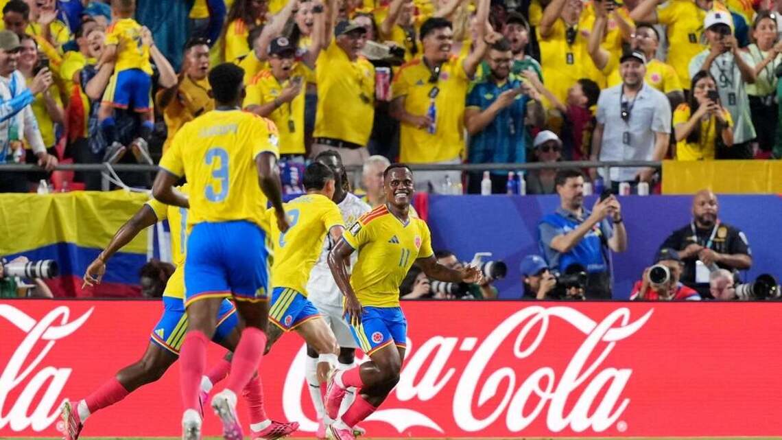 Early goal carries Colombia past Ghana, into round of 16