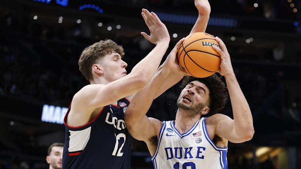 Men's College Basketball Awards: No. 1 Seeds Sweep Naismith Honors