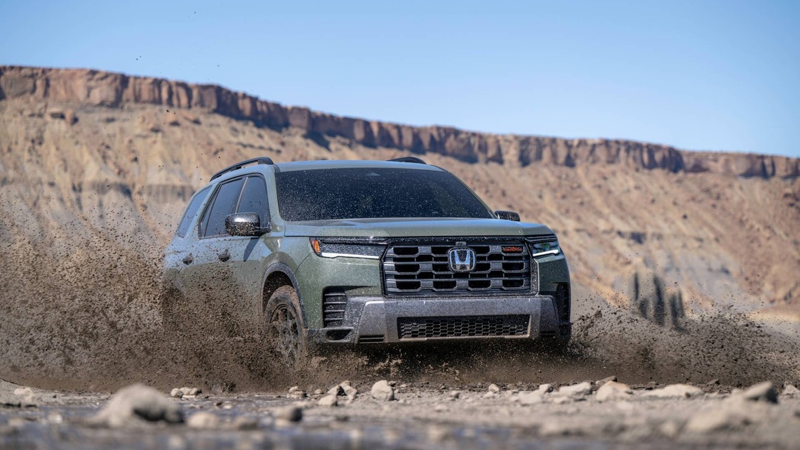 Honda Pilot 4WD vs. AWD: What the i-VTM4 System Really Does 