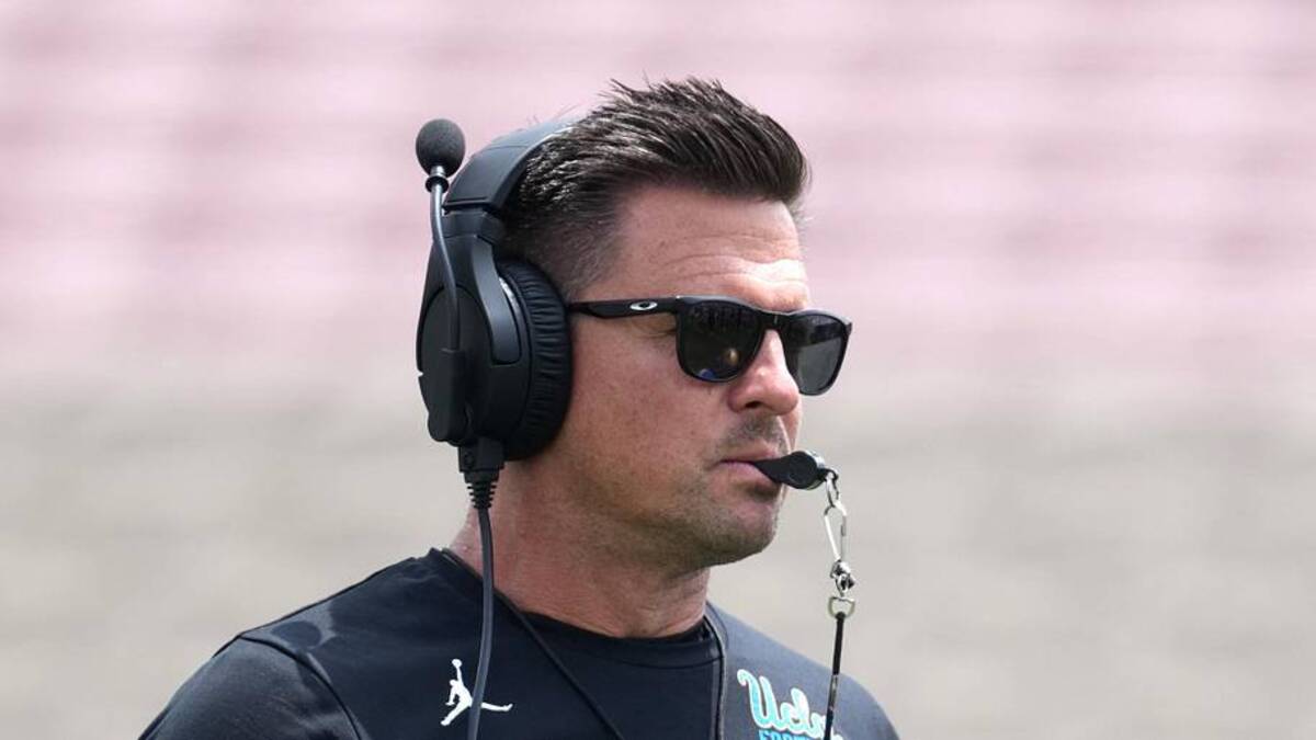  May 2, 2026; Pasadena, CA, USA; UCLA Bruins coach Bob Chesney reacts during the spring game at Rose Bowl. Mandatory Credit: Kirby Lee-Imagn Images | Kirby Lee-Imagn Images 