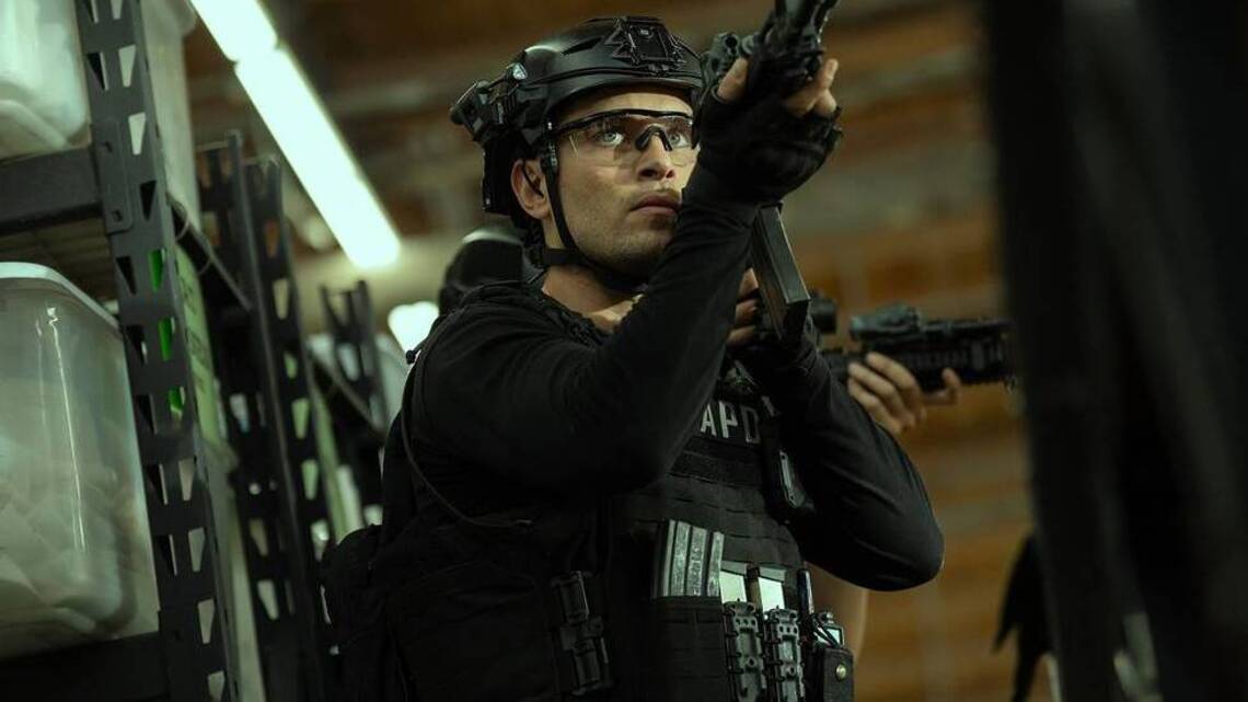 Ronen Rubinstein Was 'Dreading' White Supremacy Reveal on 'S.W.A.T: Exiles' 