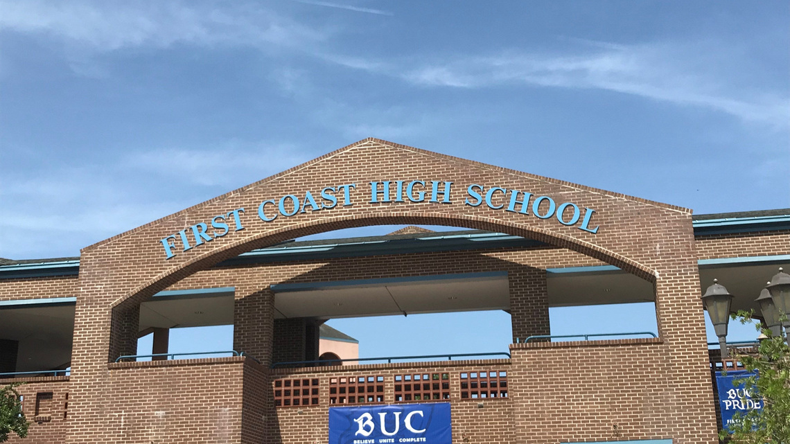 Jacksonville substitute teacher jailed on teen student sex charges