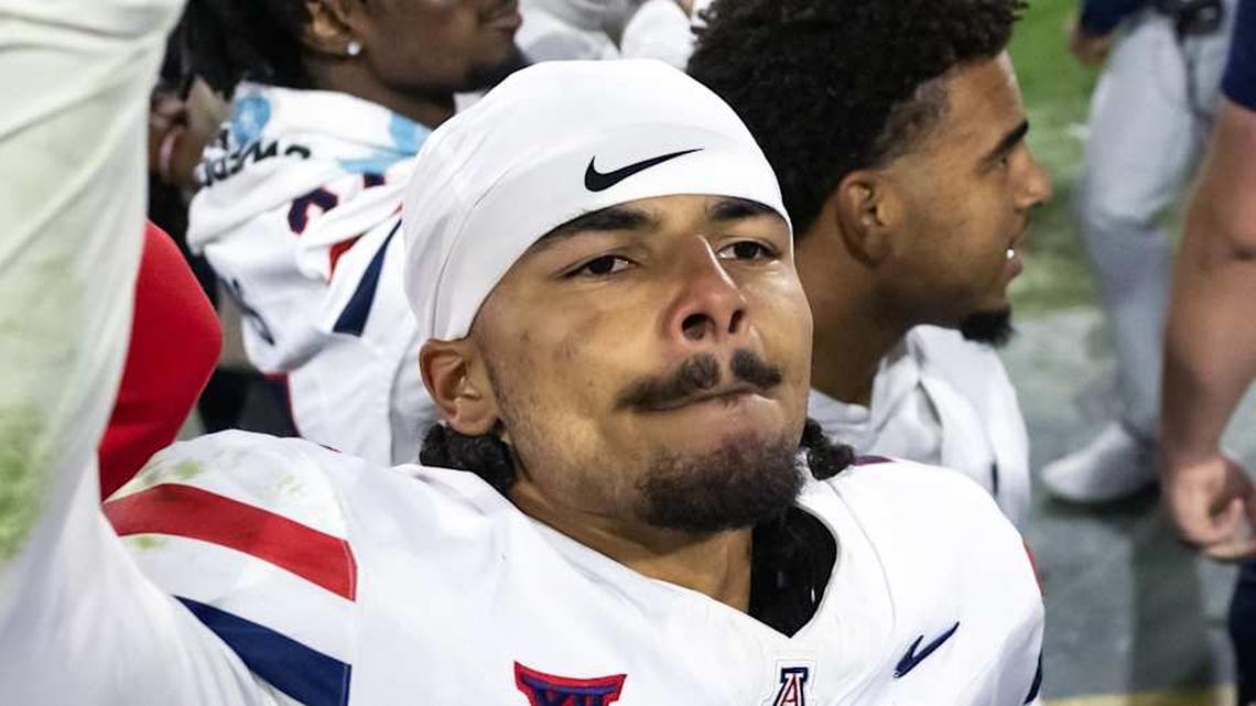 Nov 28, 2025; Tempe, Arizona, USA; Arizona Wildcats defensive back Treydan Stukes (2) celebrates after defeating the Arizona State Sun Devils during the 99th Territorial Cup at Mountain America Stadium. Mandatory Credit: Mark J. Rebilas-Imagn Images | Mark J. Rebilas-Imagn Images 
