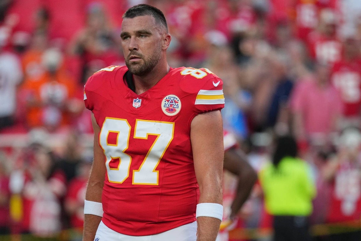  Sep 14, 2026; Kansas City, Missouri, USA; Kansas City Chiefs tight end Travis Kelce (87) practices before the game against the Denver Broncos at GEHA Field at Arrowhead Stadium. Mandatory Credit: Denny Medley-Imagn Images 