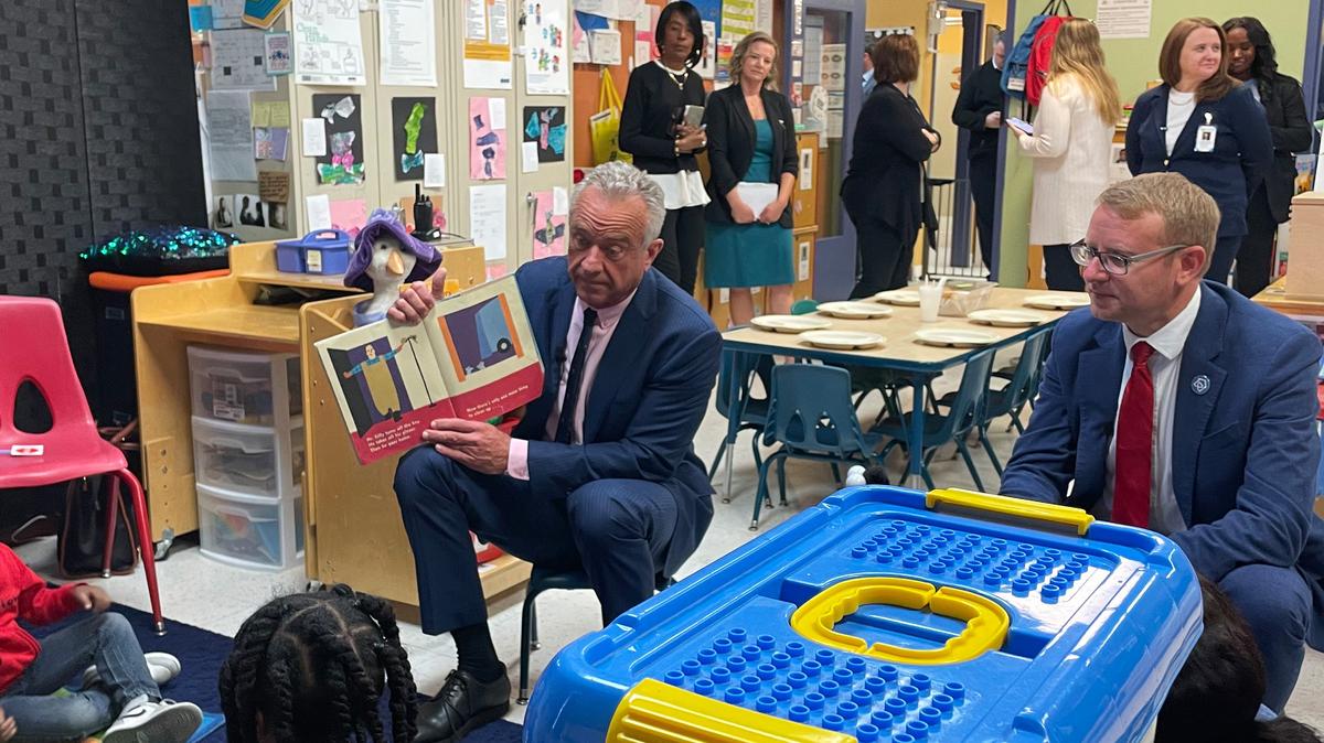 Health and Human Services Secretary Robert F. Kennedy Jr. visits a Toledo, Ohio, childcare center in early May. Most of the center’s students live in poverty and rely on the federally funded Head Start program, which the Trump administration proposed eliminating last year. (Amanda Seitz/KFF Health News/TNS)