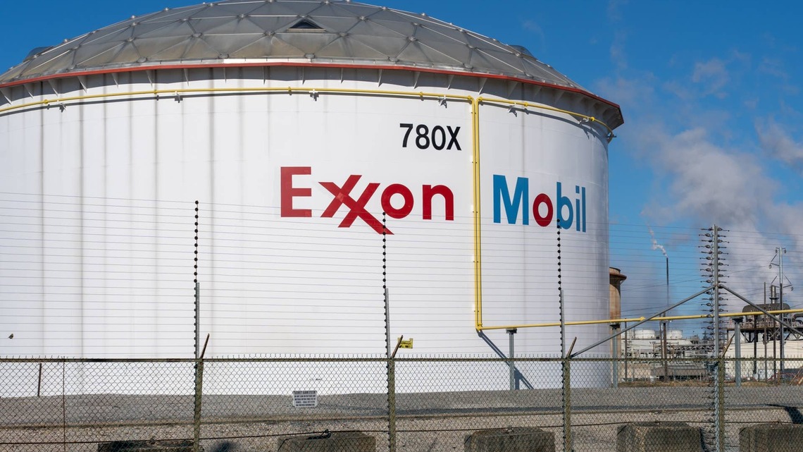 Exxon just showed why gas prices didn't fall with oil 