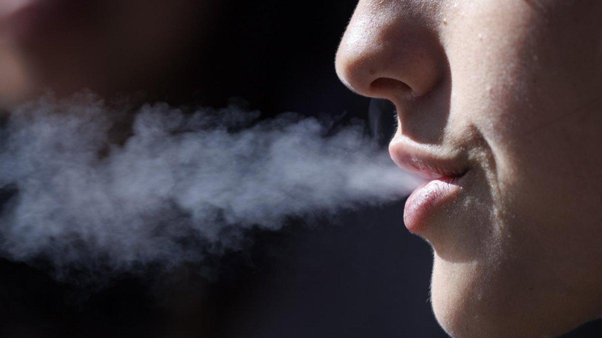 The Food and Drug Administration approved the use of some flavored vapes. Photo by Tolga Akmen/EPA