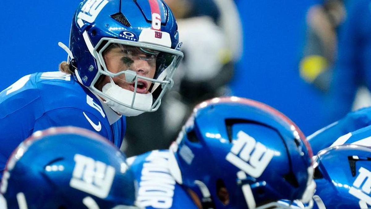  Jaxson Dart and the Giants could use a veteran wide receiver. | Kevin R. Wexler-NorthJersey.com / USA TODAY NETWORK via Imagn Images 
