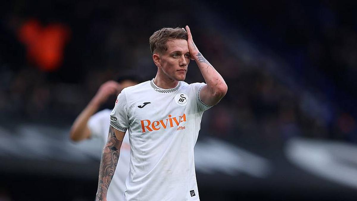  Galbraith has rejected a new long-term contract at Swansea City. | Izzy Poles/AMA/Getty Images 