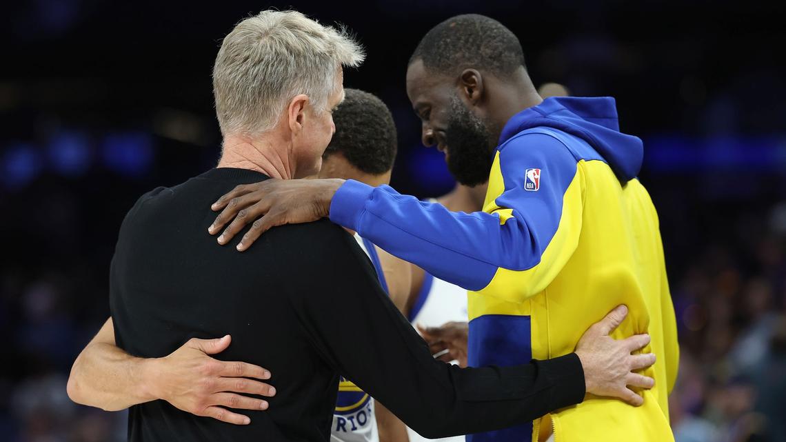 Steve Kerr Mulls Over Future While Talking to Veterans After Warriors Playoff Loss 
