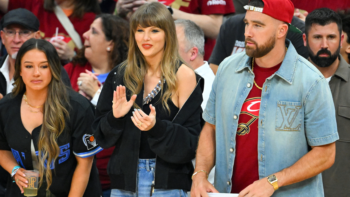 Taylor Swift's Wedding Guests Left Rehearsal Dinner With 'TT' Gift Boxes 