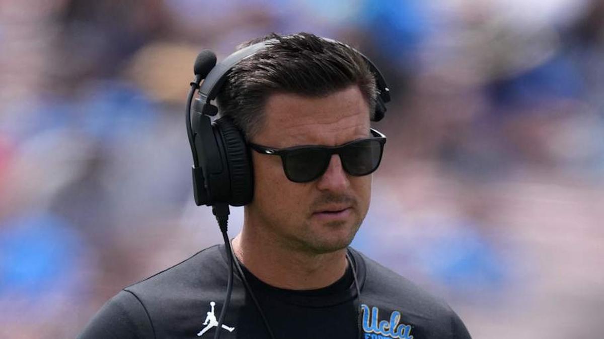  May 2, 2026; Pasadena, CA, USA; UCLA Bruins coach Bob Chesney reacts during the spring game at Rose Bowl. Mandatory Credit: Kirby Lee-Imagn Images | Kirby Lee-Imagn Images 