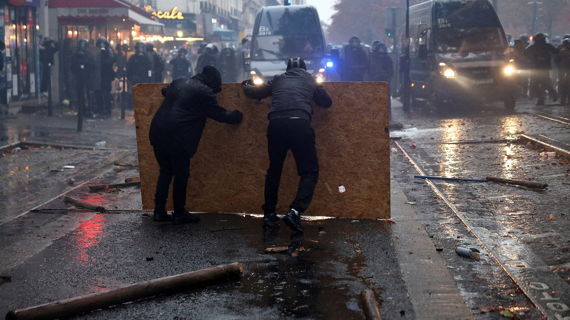 Critics attack 'anti-democratic' French bill making rioters pay