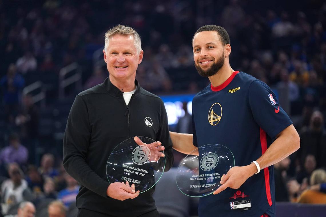  Golden State Warriors head coach Steve Kerr and guard Stephen Curry (30) are recognized as the USA Basketball head coach and male athlete of the year at the Chase Center. Cary Edmondson-Imagn Images
