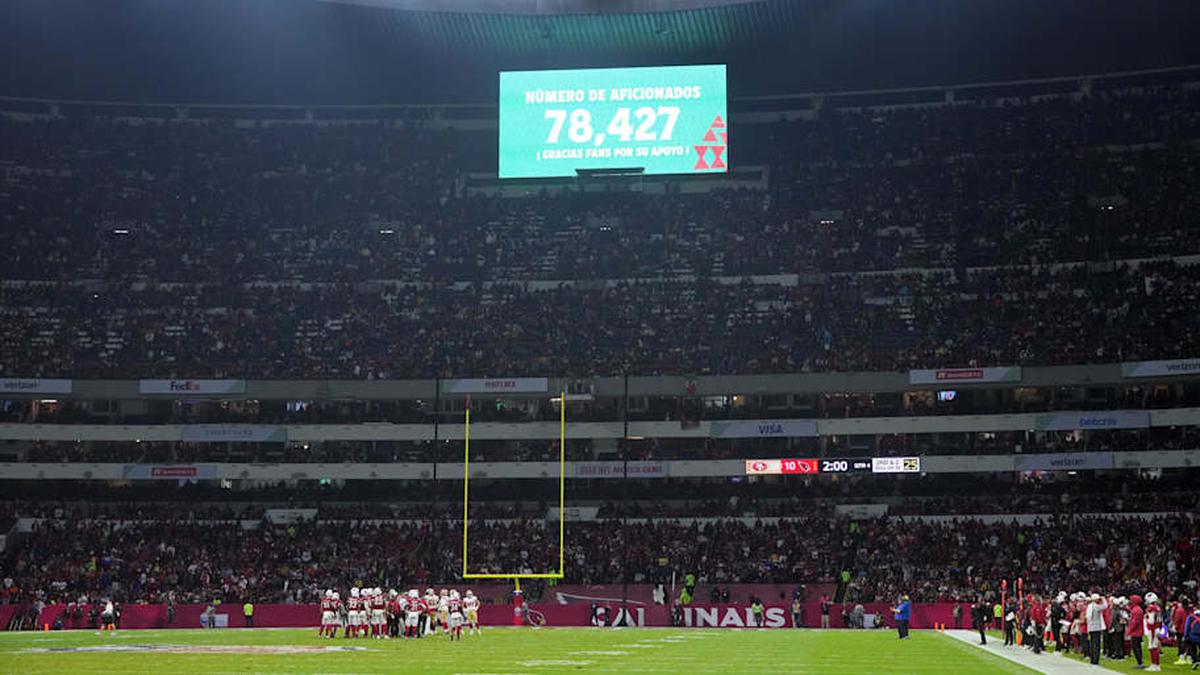  Nov 21, 2022; Mexico City, MEXICO; A stadium sign announces the game s attendance during the fourth quarter between the Arizona Cardinals and the San Francisco 49ers at Estadio Azteca. Mandatory Credit: Kirby Lee-Imagn Images | Kirby Lee-Imagn Images 