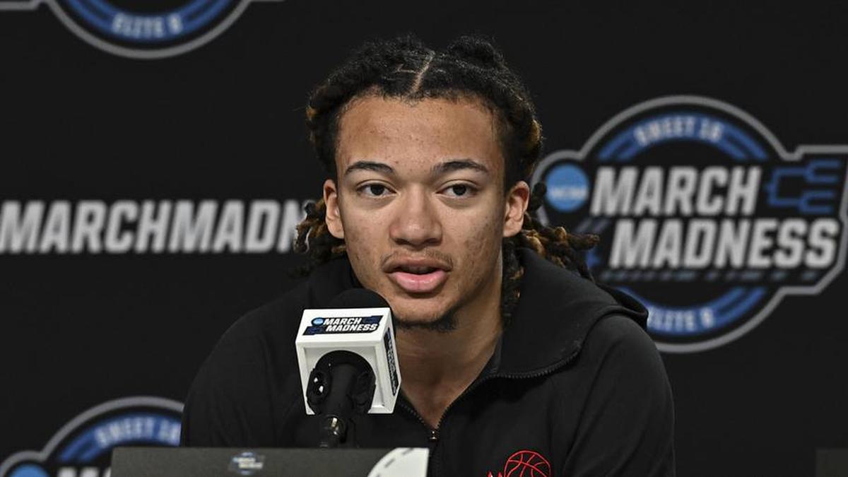  Mar 25, 2026; Houston, TX, USA; Houston Cougars guard Kingston Flemings speaks during a practice session press conference ahead of the south regional of the men's 2026 NCAA Tournament at Toyota Center. Mandatory Credit: Maria Lysaker-Imagn Images | Maria Lysaker-Imagn Images 