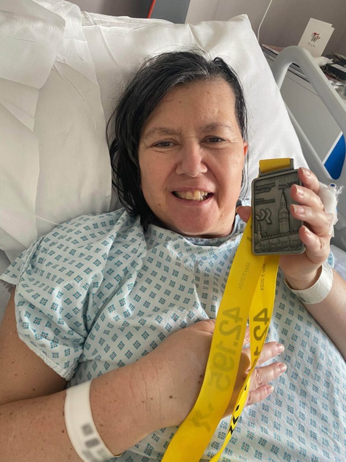  Michelle after surgery. (Brain Tumour Research via SWNS) 