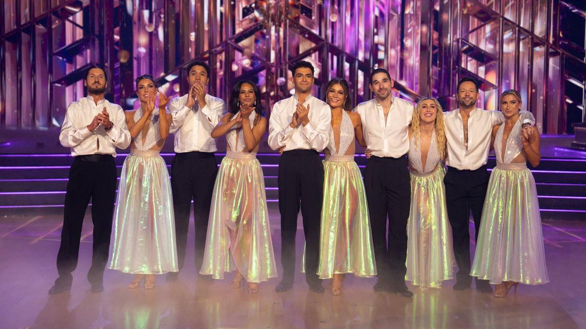 'DWTS' Pro to Leave Tour Due to Injury: 'I'm Super Bummed' 
