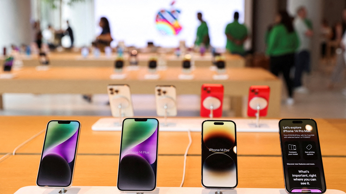 Exclusive-Indian consumer regulator escalates probe into Apple's software warranty terms 