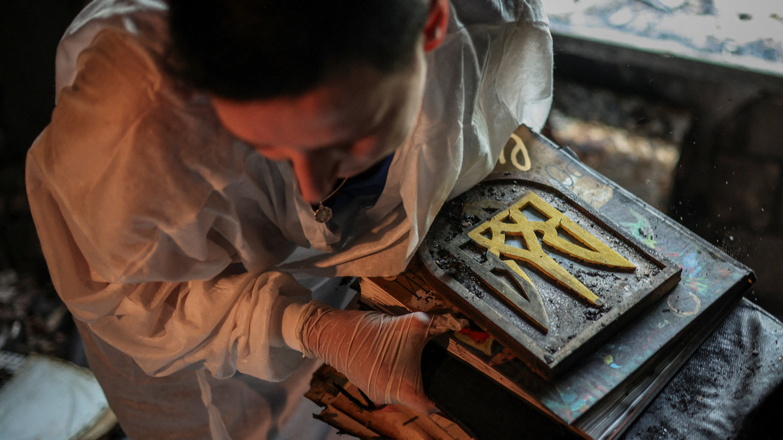 Ukrainian family in Kyiv loses treasured cultural items in Russian attack 
