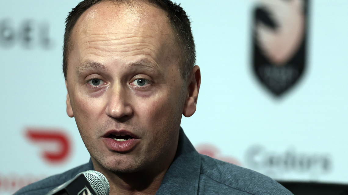 Kevin Baxter: Angel City's prolonged coaching carousel testing patience of frustrated fans 