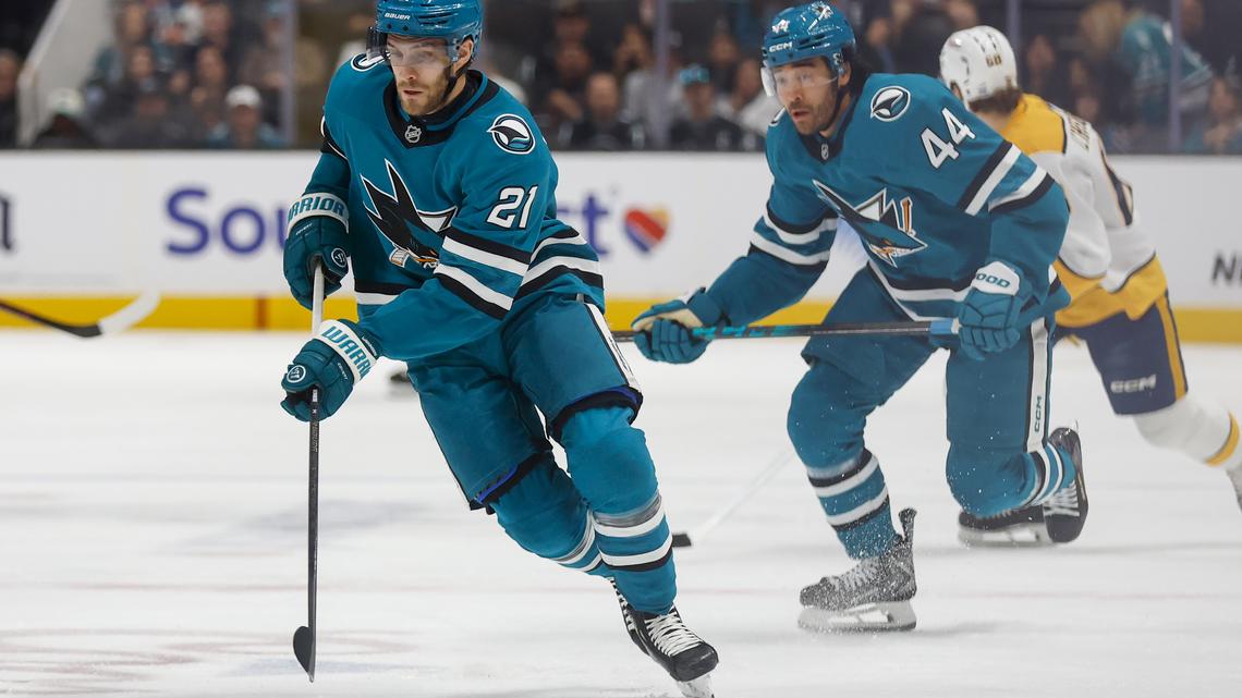 Sharks storm back, but futility against Nashville Predators continues 