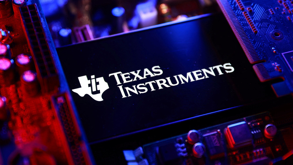 Analog chipmaker Texas Instruments sees quarterly sales above estimates 