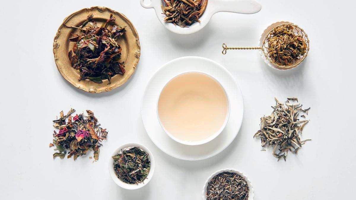 Have you ever tried white tea? It’s known for its delicate sweetness, low caffeine level and subtle flavors – but only if you brew it correctly. Here are the varieties best suited to beginners. (Jan Rickers/teeverband.de/dpa/TNS)