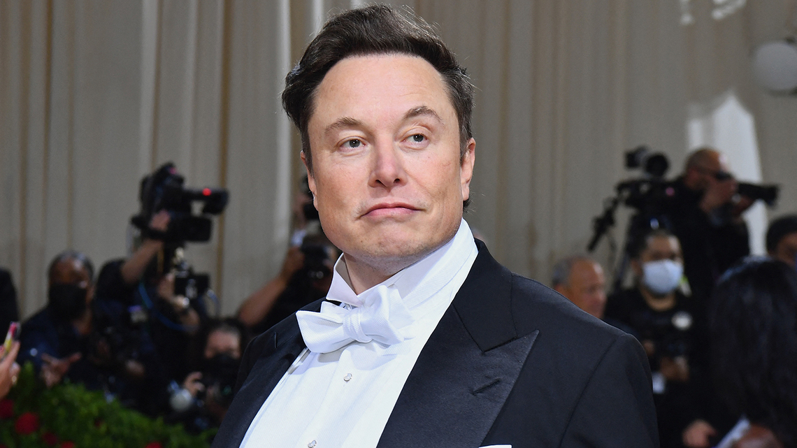 As SpaceX makes Musk a trillionaire, some dissent on NYC's streets 