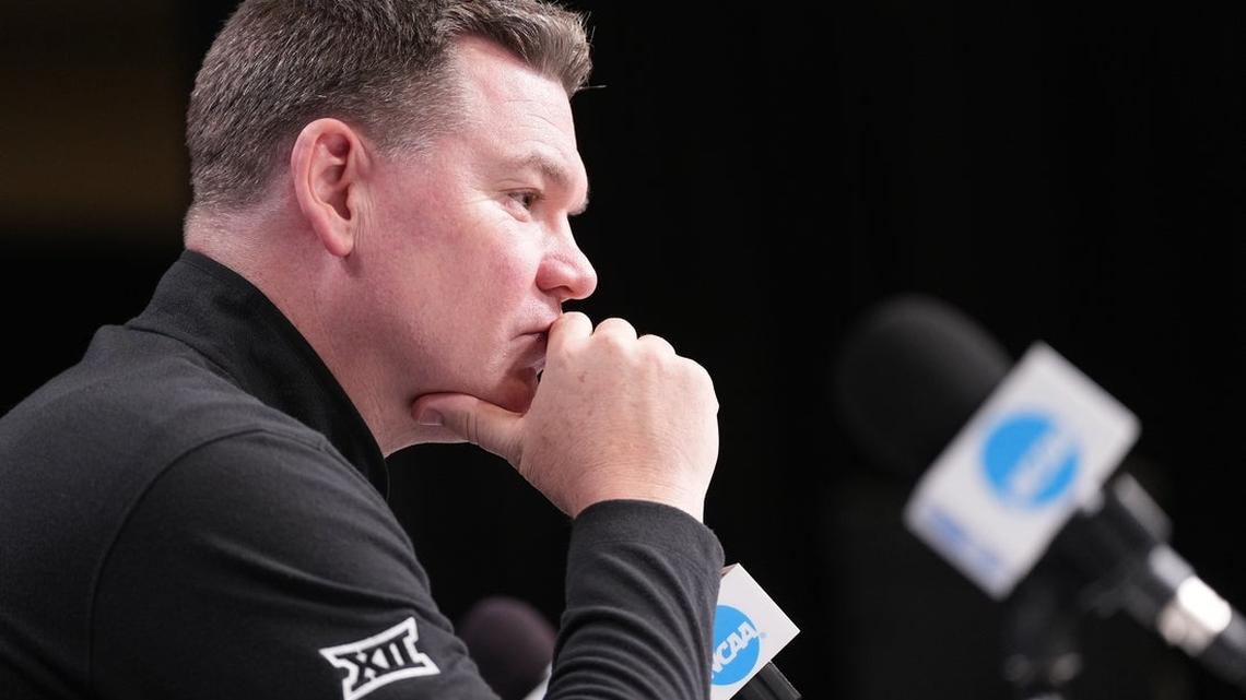 Lloyd’s ‘full focus’ on Arizona, Final Four as North Carolina rumors swirl