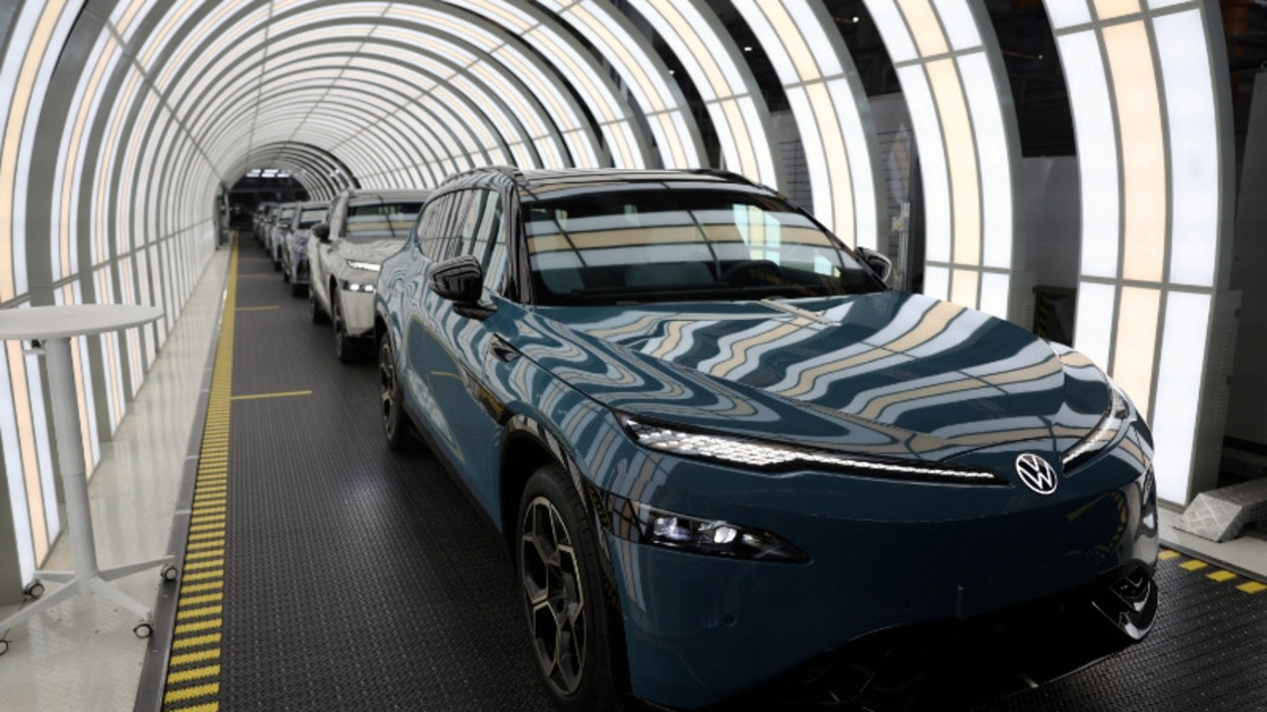 Europe drives global EV sales growth in August, offsetting China, North America weakness 