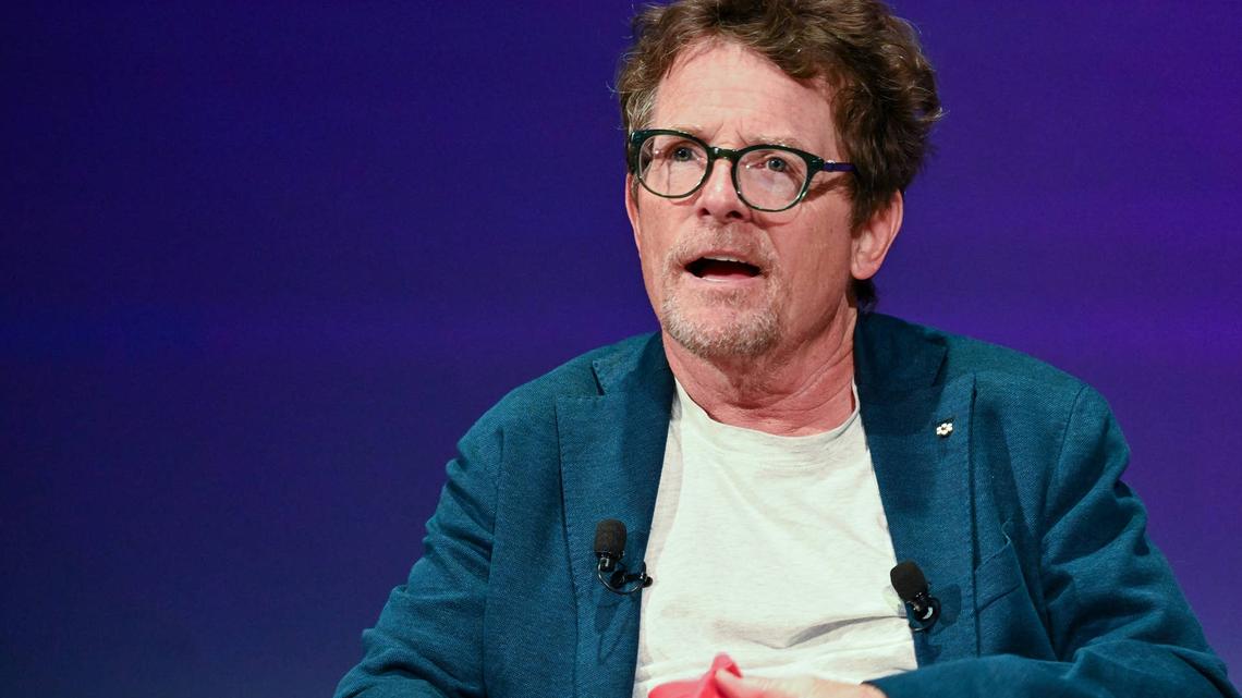 Michael J. Fox Thrills Fans at Knicks Game: 'National Treasure!' 