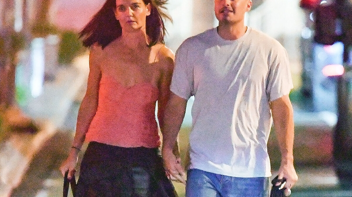 Katie Holmes Gets Cozy With New Man Jason Bard Yarmosky on NYC Date Night