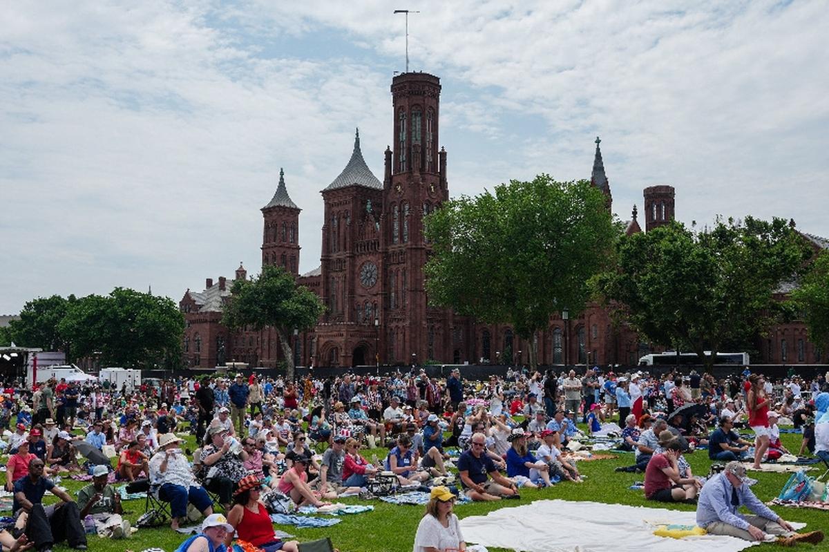 Attendees participate in Rededicate 250: National Jubilee of Prayer, Praise & Thanksgiving on the National Mall in Washington, D.C., U.S., May 17, 2026. REUTERS/Eric Lee