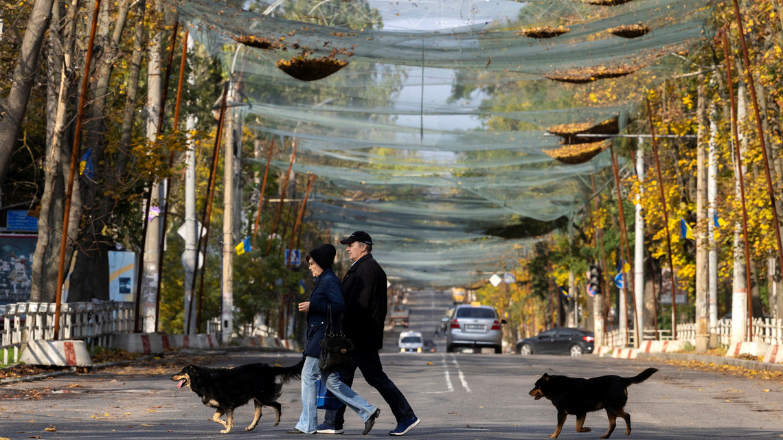 In Ukraine's Kherson, brief ceasefire brings rare respite 