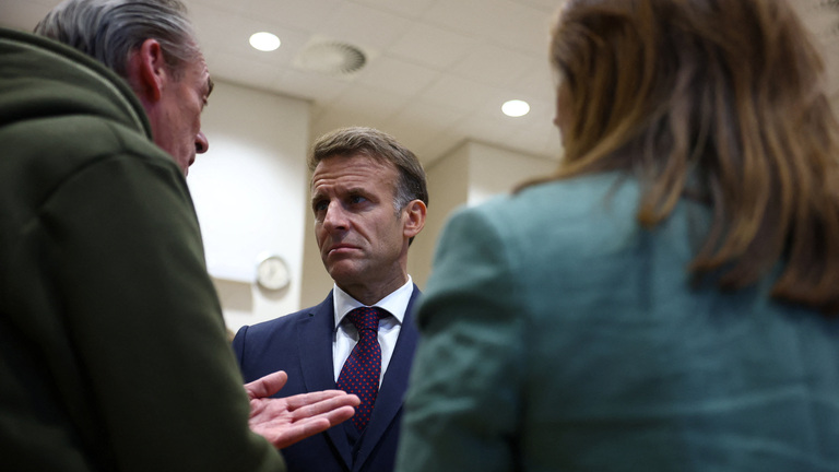 Macron afirma que el atentado “terrorista racista” marca “un punto de inflexión”