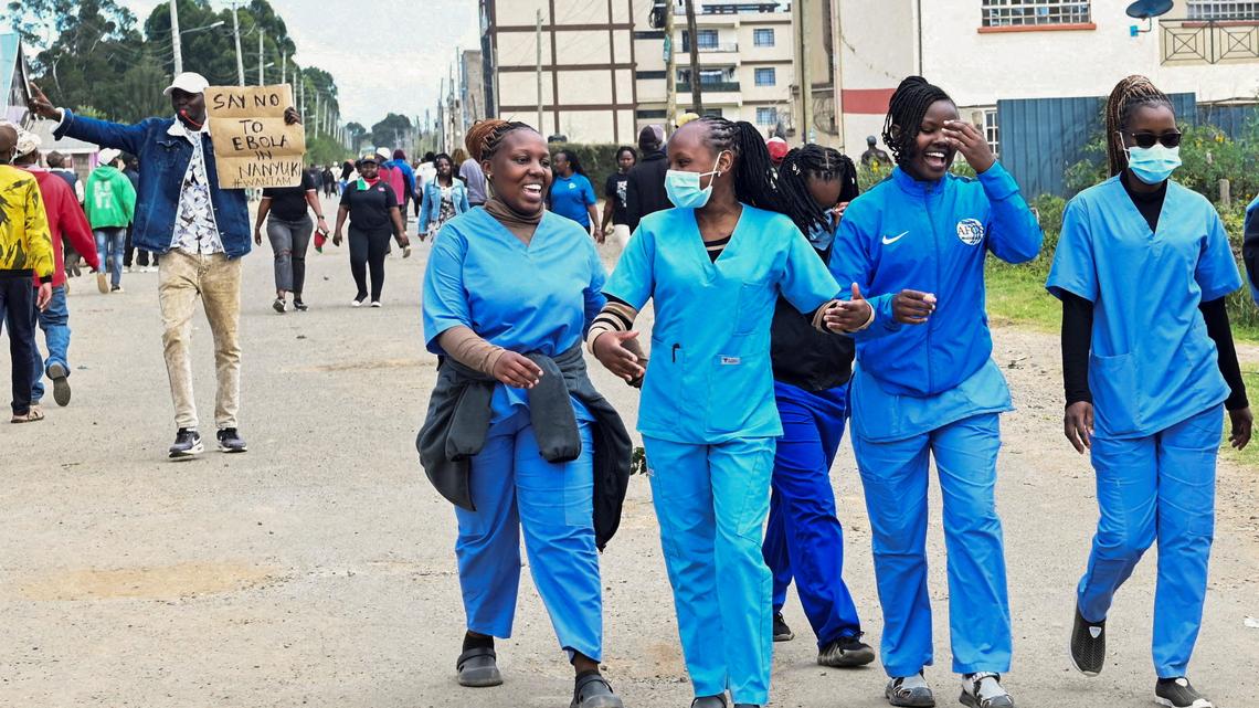 US equipment, experts arrive at Kenya Ebola facility despite court order, protests 