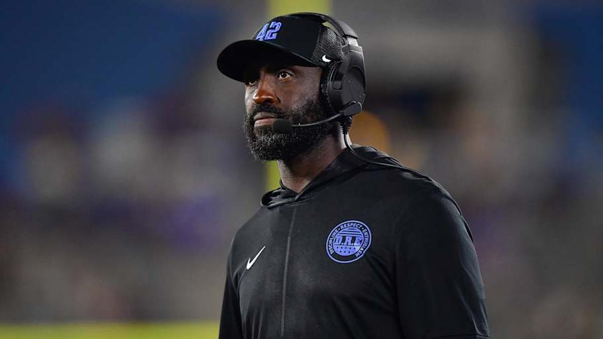  Aug 30, 2025; Pasadena, California, USA; UCLA Bruins head coach DeShaun Foster watches game action against the Utah Utes during the second half at Rose Bowl. Mandatory Credit: Gary A. Vasquez-Imagn Images | Gary A. Vasquez-Imagn Images 
