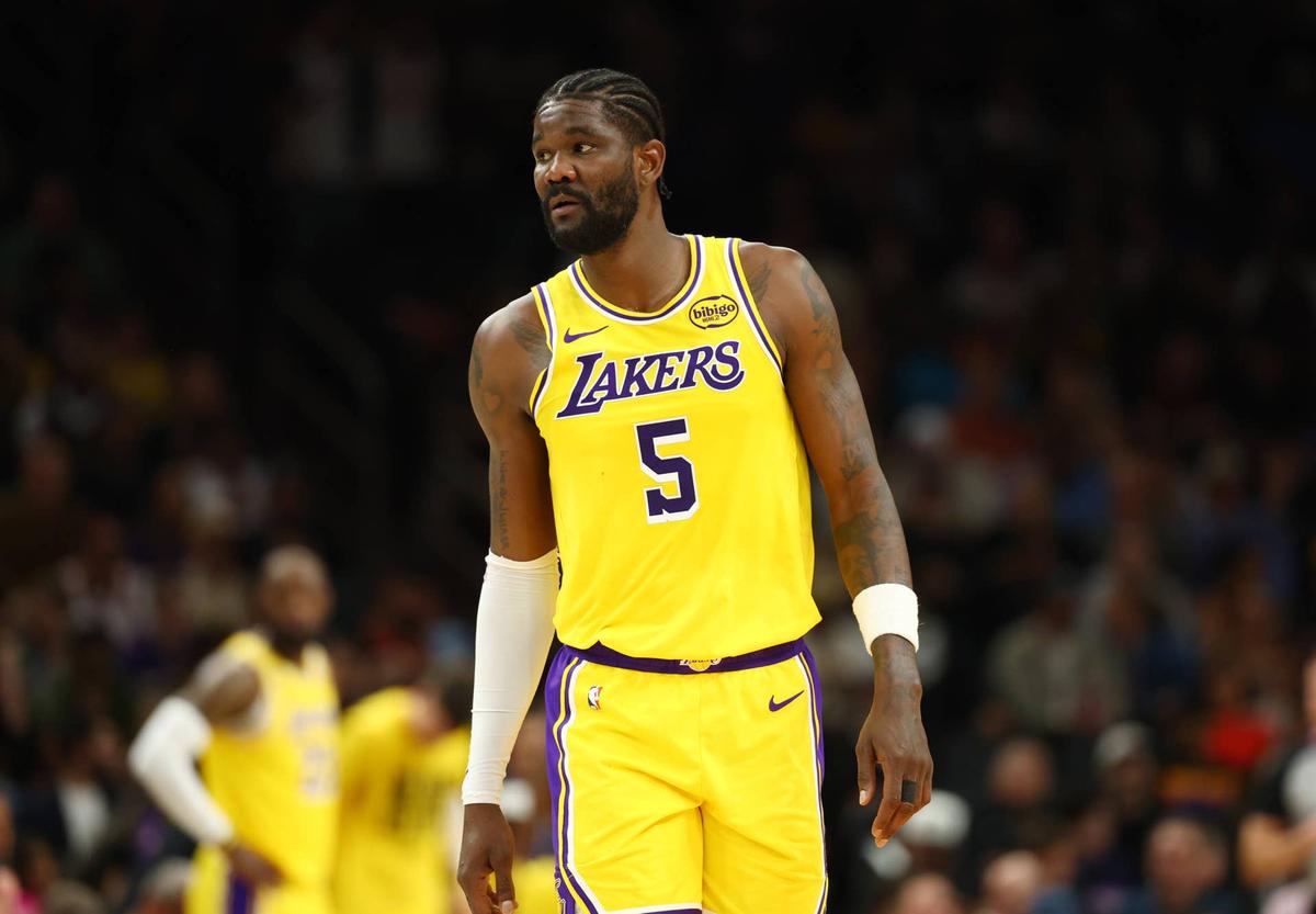  Los Angeles Lakers center Deandre Ayton (5) © Mark J. Rebilas-Imagn Images