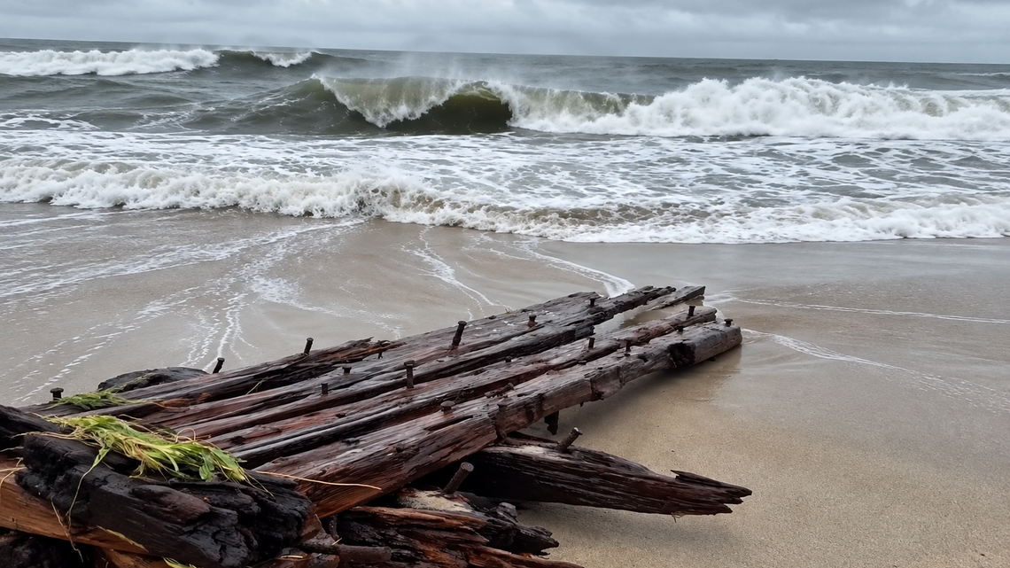 Monster Nor'easter Rips Open Nantucket Beach to Reveal 142-Year-Old Shipwreck (Video) 