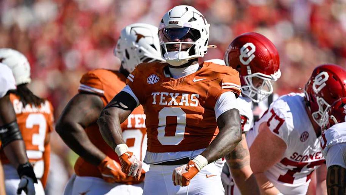  Oct 11, 2025; Dallas, Texas, USA; Texas Longhorns linebacker Anthony Hill Jr. (0) celebrates during the game between the Texas Longhorns and the Oklahoma Sooners at the Cotton Bowl. Mandatory Credit: Jerome Miron-Imagn Images | Jerome Miron-Imagn Images 