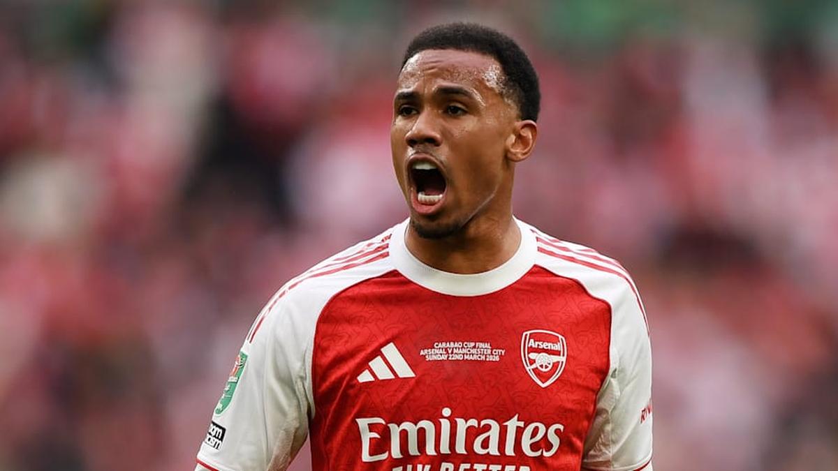  Gabriel is always up for the physical battle. | Alex Burstow/Arsenal FC/Getty Images 