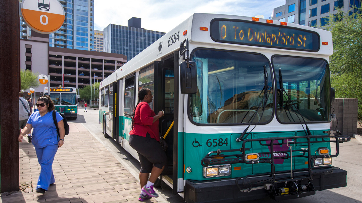 Why Valley Metro is cutting dozens of bus routes | Sacramento Bee