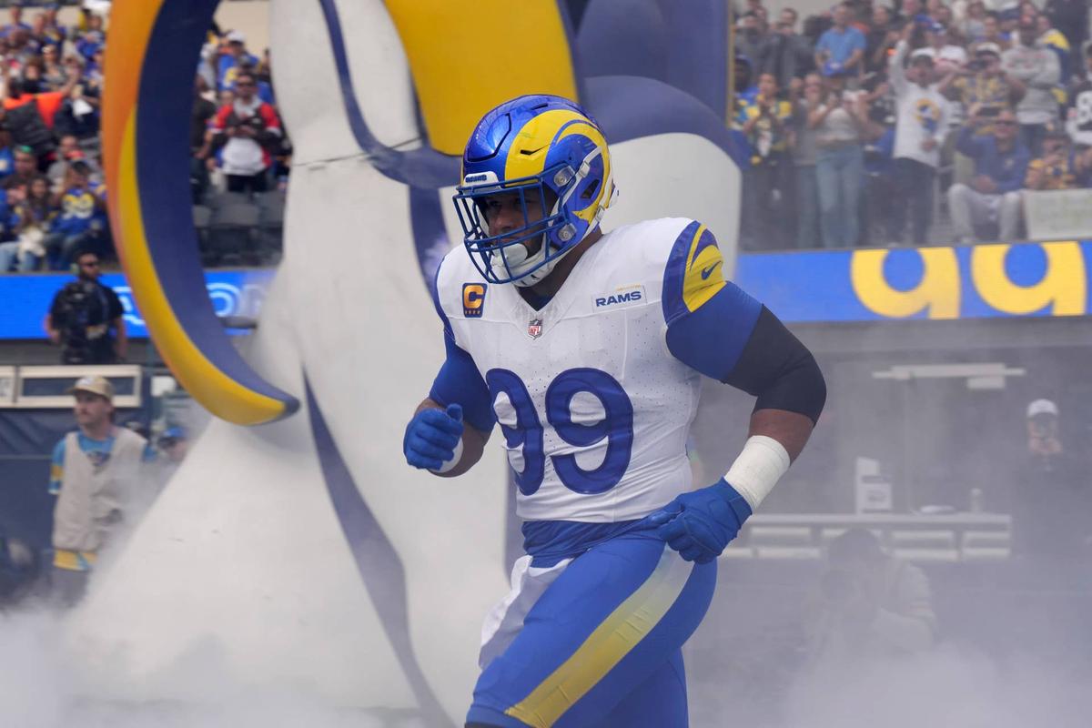  Dec 3, 2023; Inglewood, California, USA; Los Angeles Rams defensive tackle Aaron Donald (99) enters the field before the game against the Cleveland Browns at SoFi Stadium. Mandatory Credit: Kirby Lee-USA TODAY Sports 