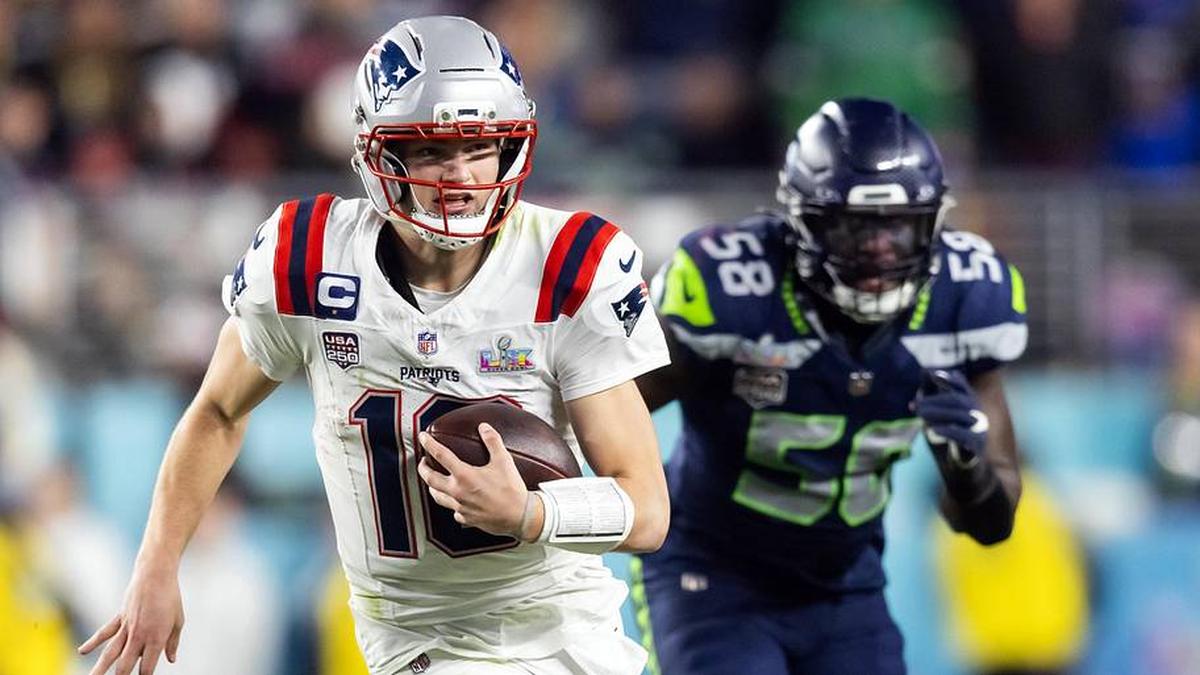 Feb 8, 2026; Santa Clara, CA, USA; New England Patriots quarterback Drake Maye (10) against the Seattle Seahawks during Super Bowl LX at Levi's Stadium. Mandatory Credit: Mark J. Rebilas-Imagn Images | Mark J. Rebilas-Imagn Images 