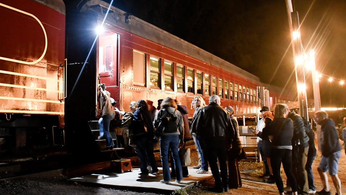 Tall redwoods and stiff drinks are the stars of California's new adults-only train car 