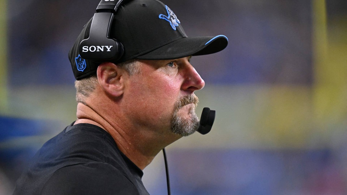 Dan Campbell Defends Lions Coach After Another Rough Performance