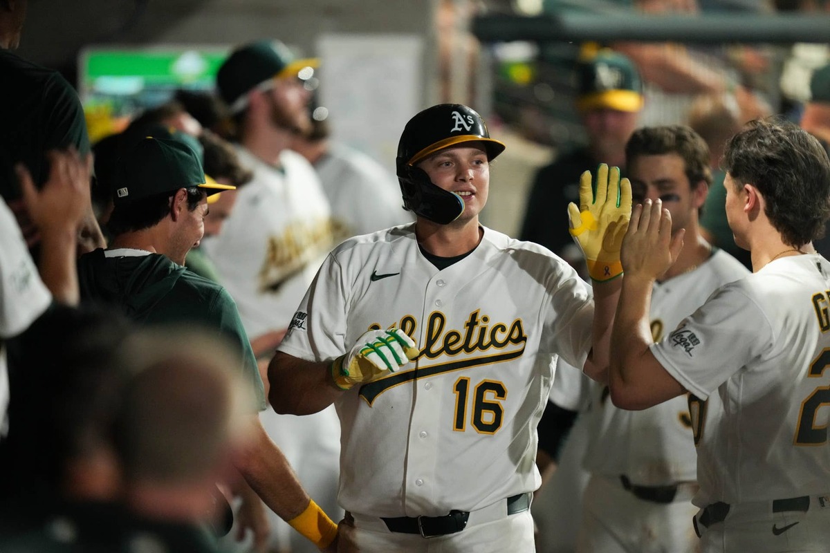  Nick Kurtz helped fuel one of baseball's highest-scoring games in a historic Las Vegas debut. Lucas Peltier-Imagn Images