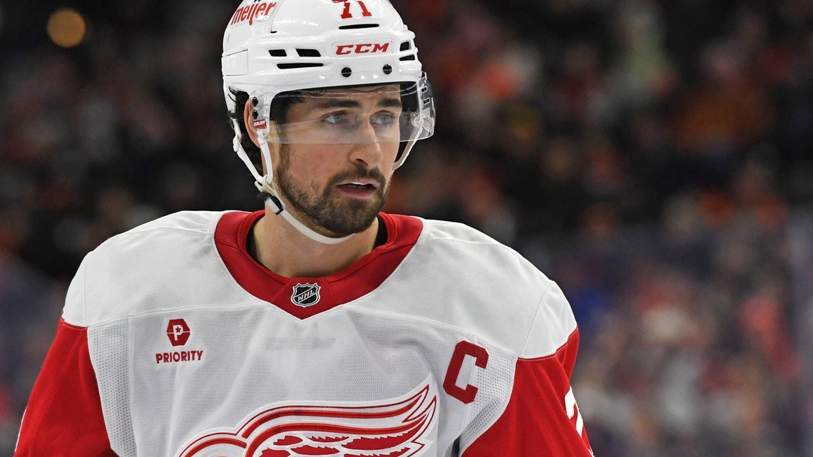 Dylan Larkin Makes New Move to Facilitate Red Wings Trade