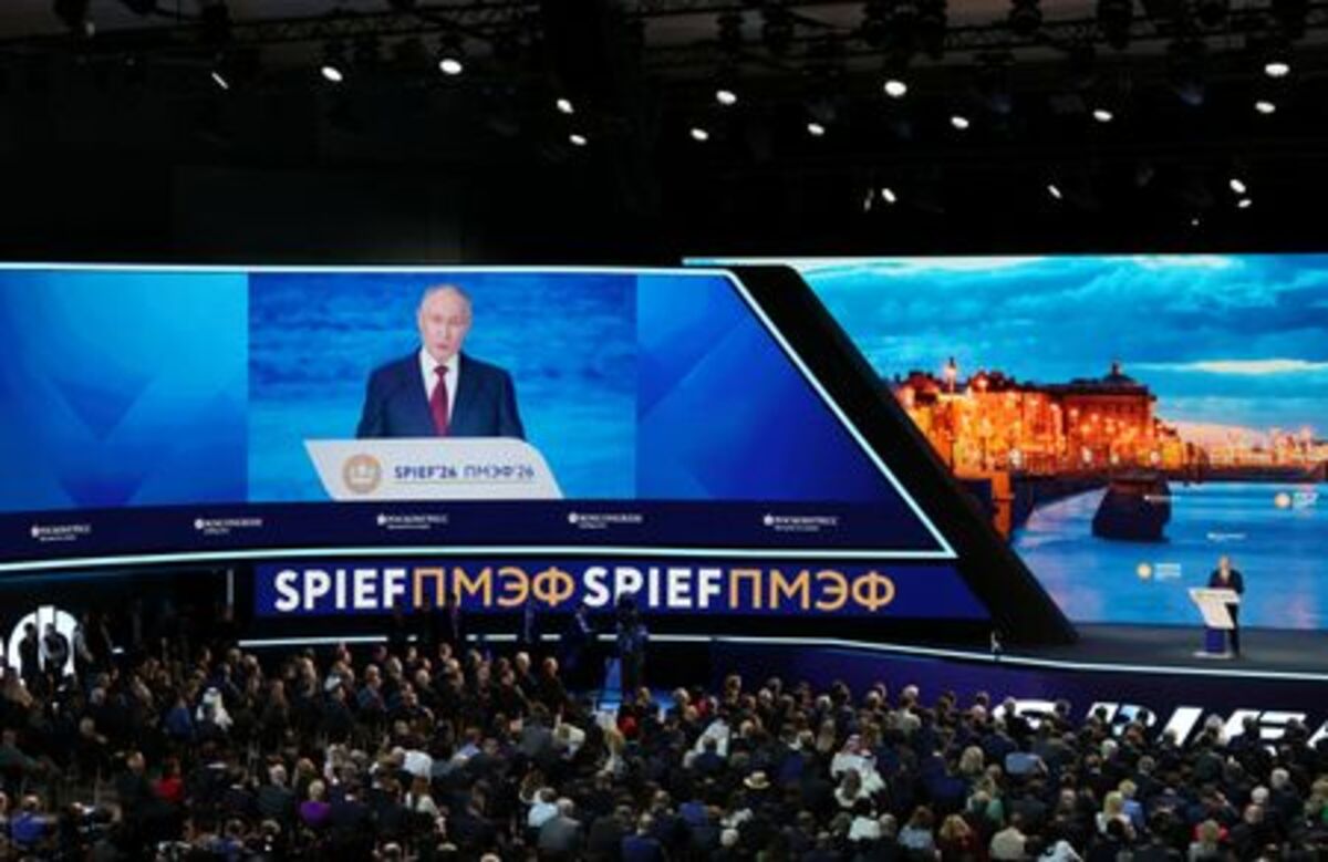 Russia's President Vladimir Putin delivers a speech during a plenary session of the St. Petersburg International Economic Forum (SPIEF) in Saint Petersburg, Russia June 5, 2026. REUTERS/Anastasia Barashkova
